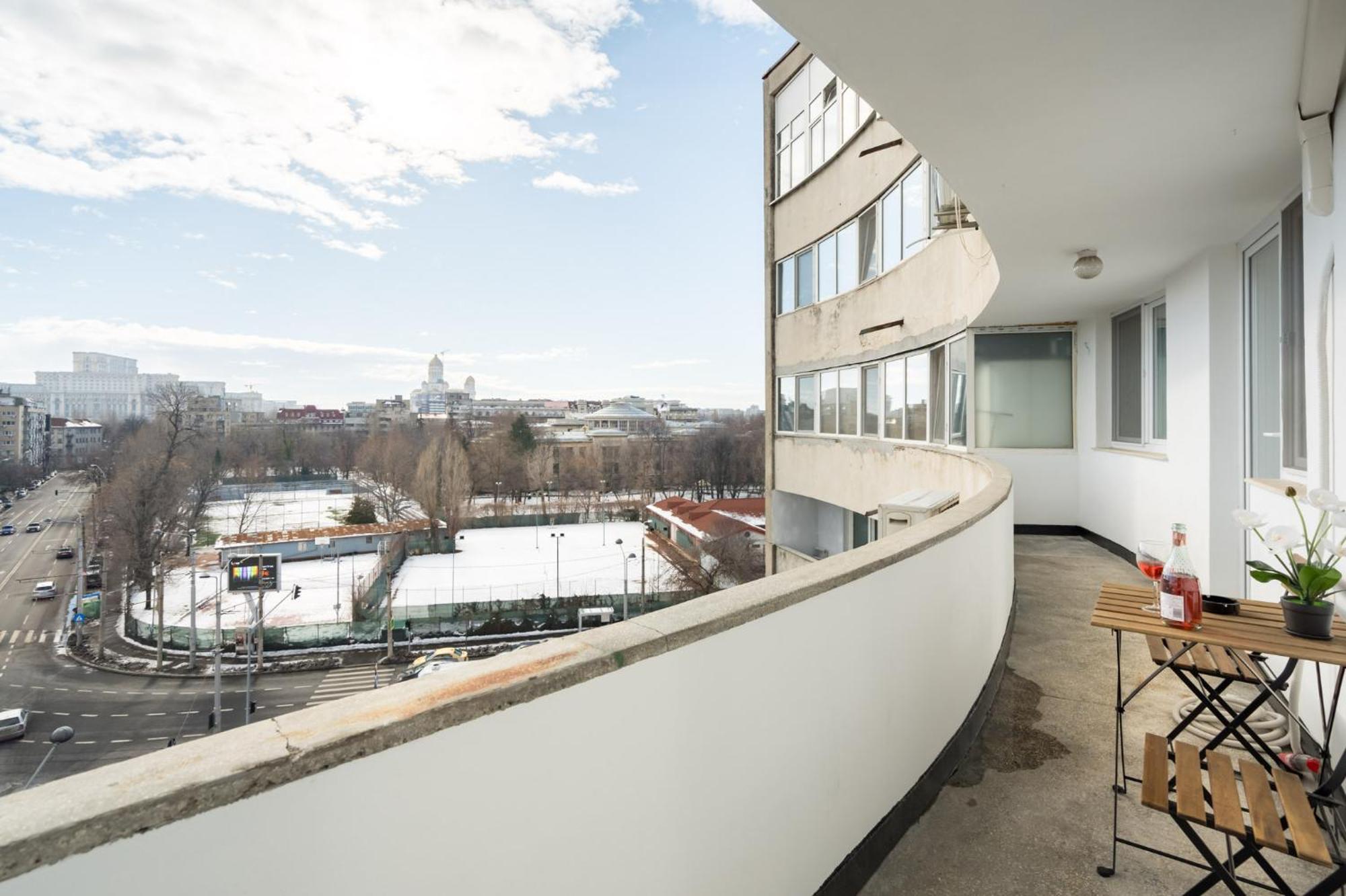 City View Apartment With Private Balcony Bukarest Exterior foto